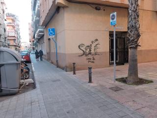 Locale commerciale in Calle General Espartero