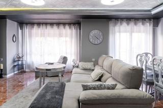 Appartement  Carrer castalla. Piso en centro