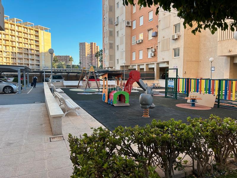 Foto 98ed62f7-7822-43eb-8290-a597fd172be9. Appartamento con parcheggio piscina in Playa de San Juan Alicante