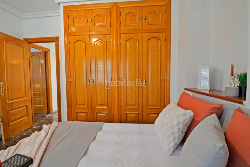 Foto 4af9a1c7-3ca5-4906-ab6b-041dc7a41e0d. Casa amb xemeneia aparcament a Sax