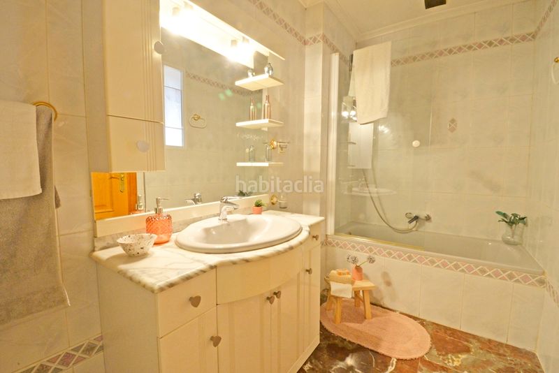 Foto 7c308e7e-7a7a-47ff-ad0a-d6b5aff0f8db. Casa amb xemeneia aparcament a Sax