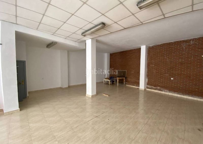 Foto b8ab248e-d258-48a7-a785-e13cb715f085. Casa amb xemeneia aparcament a Sax