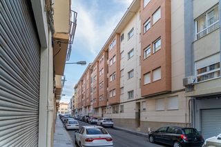 Etagenwohnung  Calle fray luis león. Piso seminuevo garaje y trastero