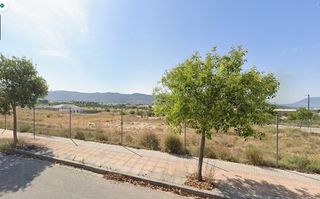 Terrain résidentiel à Ibi. Parcela en la mejor zona alami