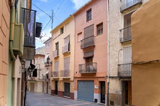 Haus  Carrer empedrat 24. Casa en centro de ibi