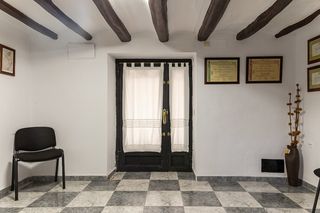 Maison à Carrer santa rita 6. Casa centro  para estudios