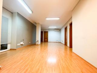 Geschäftsraum in Avinguda de Catalunya