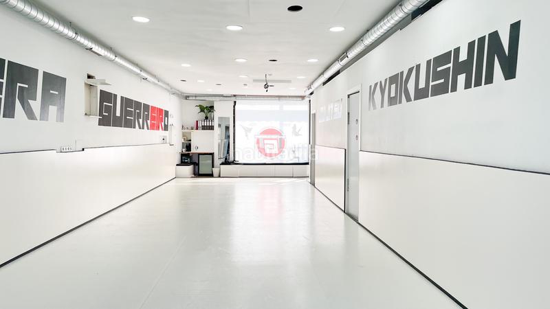 Foto 5b53ac0f-4028-4d33-8e91-63cd9c04dd4a. Local comercial a Catalunya - Fontetes Cerdanyola del Vallès