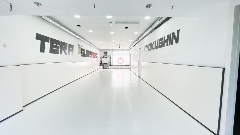 Foto e7402b2c-3eb0-4870-8afc-9bb07695206e. Local comercial a Catalunya - Fontetes Cerdanyola del Vallès