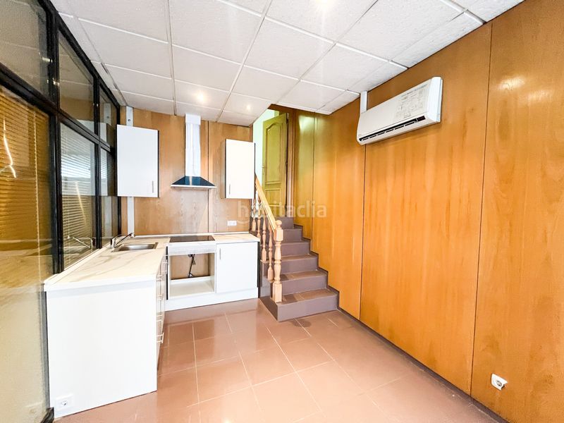 Foto 2eb0a6fa-379a-4996-8786-b851968849b3. Local comercial local en Pont Vell Ripollet