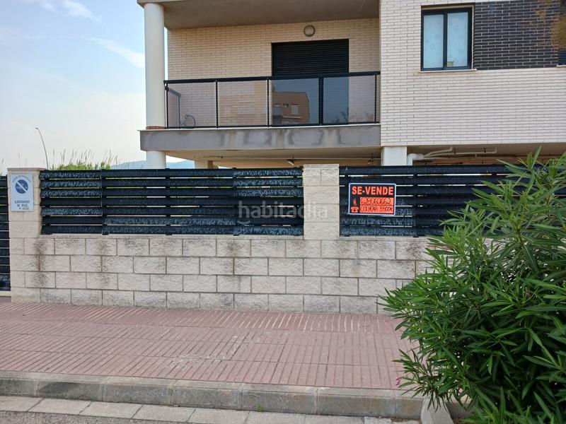 Foto 50966d59-ddce-4dcc-b0ed-c3a1a0c443f0. Parking voiture dans avenida de la mediterránea 46 dans Piles