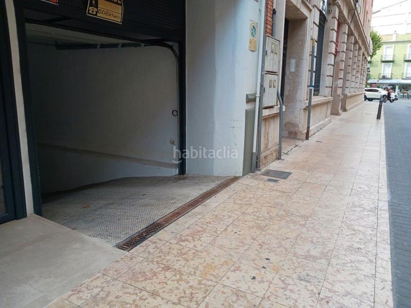 Foto ee67c004-d230-4551-8b94-cde69c32d345. Autoparkplatz in Centro Histórico Gandia