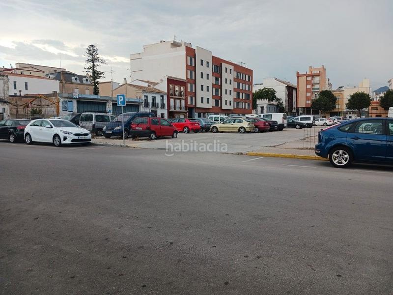 Foto b472590b-e771-43dc-a639-6e7dc2b7c652. Car parking in Corea Gandia