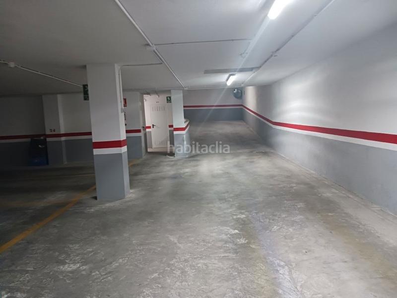 Foto f208c160-1fde-41cf-82f9-c04dab811201. Parking voiture dans Corea Gandia