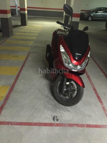 Foto e928a7df-88c9-4c36-ae97-2d14b73bead1. Parking moto dans Corea Gandia