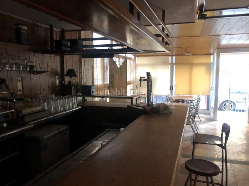 Foto a0a8b3f9-410e-4b64-8aa3-ef9bd6c9ad4a. Local comercial en Playa de Gandía Gandia