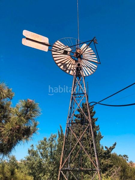 Foto ae069385-0fd9-490f-97de-2715b0b98f43. Xalet amb piscina a Piles