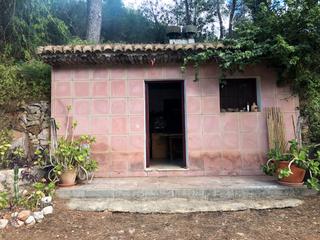 Masia a Almoines