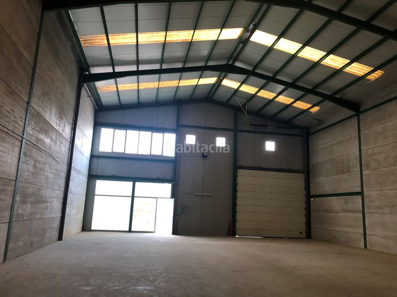 Foto 12ac9a29-8fe9-4532-9967-4a793c18e413. Industrial building in Xeresa