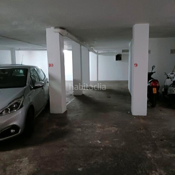 Foto d346281f-a614-4761-b3ab-fdb02746028c. Aparcament cotxe a Corea Gandia