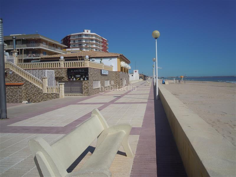 Foto 42933b0d-920d-49f5-a2c6-c873e2b843b1. Local comercial en Playa de Gandía Gandia