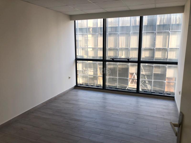 Foto 4baff210-30f3-43e5-9170-96f2be96e9d9. Büro in Germaníes - Juzgados Gandia