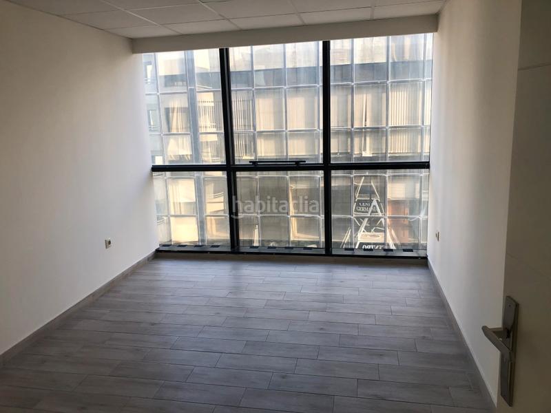 Foto d49d5e4a-b77c-43ef-aed5-68c3e85e2e53. Büro in Germaníes - Juzgados Gandia