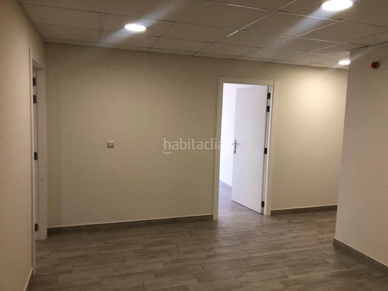 Foto d860ed31-e5eb-4e45-b440-f999b3425693. Büro in Germaníes - Juzgados Gandia