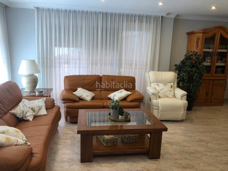 Foto 1f4036e4-b43f-4b0d-b311-ccb765c5fbfc. Chalet con parcheggio in Park Nord - Casona Gandia