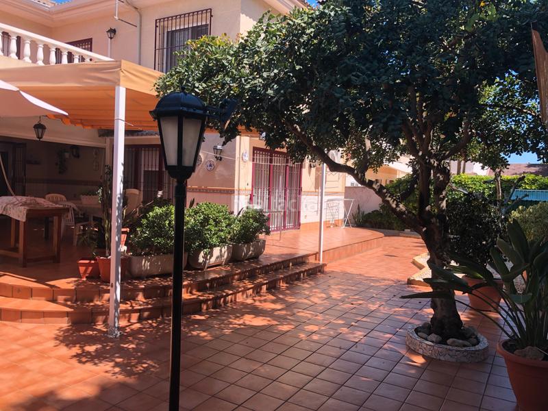 Foto 4418ee31-779a-430e-8252-1ca75386fb8d. Xalet amb aparcament a Park Nord - Casona Gandia