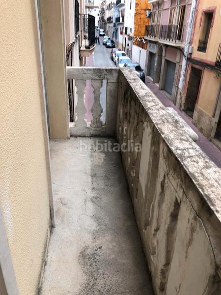 Foto 0c1e3dc1-93d4-47ad-bbb0-d5efd781f40c. Edificio en Albaida