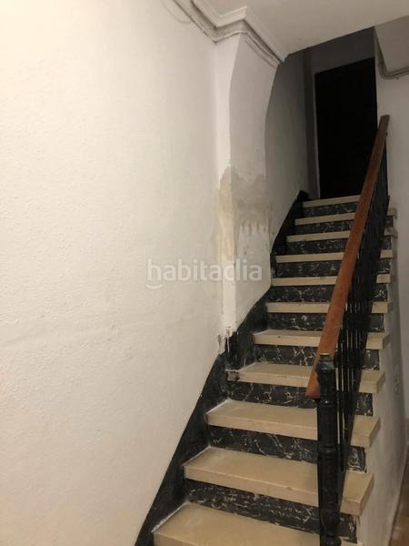 Foto 0fa939e8-2adc-49f7-80de-6e23839e105a. Edificio en Albaida