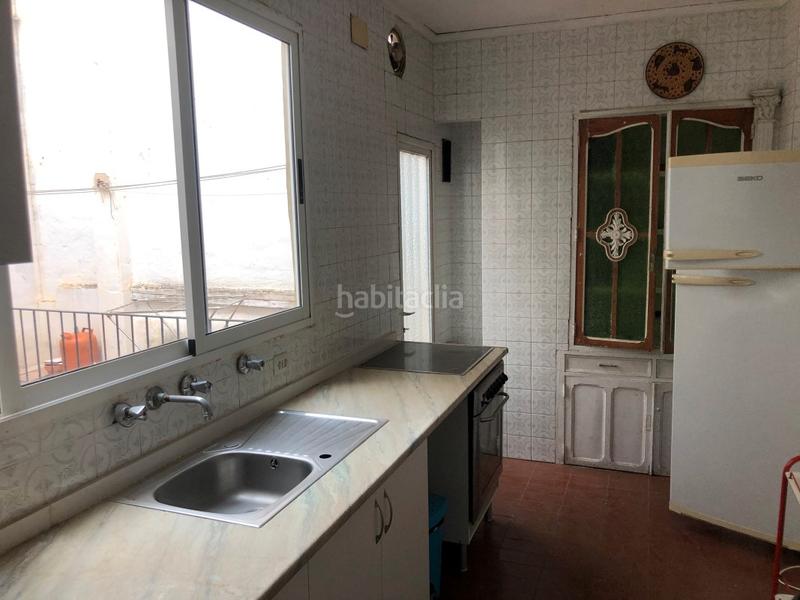 Foto 797f2acf-bc0a-43bf-8f97-4baa6340f48d. Edificio en Albaida