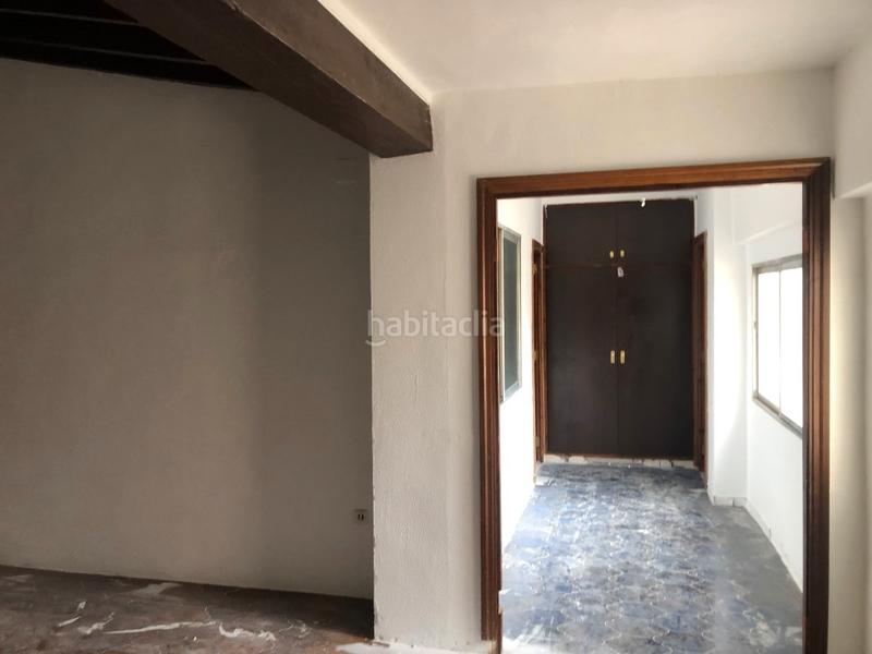 Foto a5377d64-a582-41ae-a6a2-213e651ef805. Edificio en Albaida