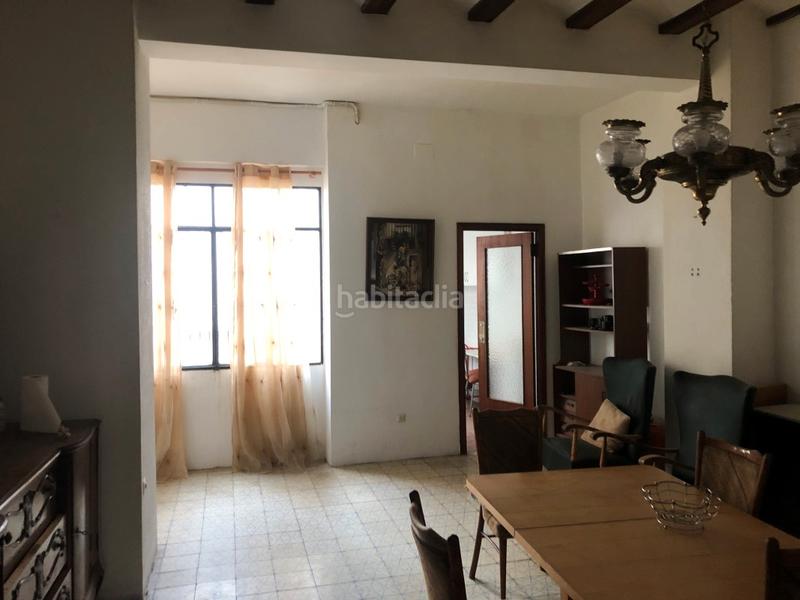 Foto f1ad5437-e5ac-49ab-b8b7-0189175ec395. Edifici a Albaida