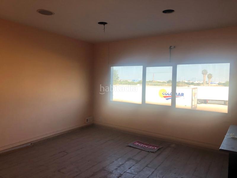 Foto 51c00b1a-7794-431b-951b-00d1cb4c8f54. Alquiler local comercial en Benipeixcar - El Raval Gandia