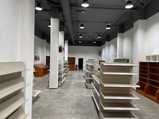 Affitto Locale commerciale in Centro Histórico