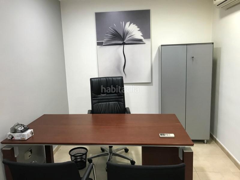 Foto edf7947a-824e-4d42-b8e4-a1a0e393e96e. Office space in Oliva pueblo Oliva