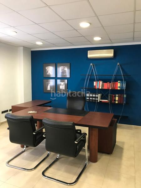 Foto efad55cc-3c18-4e85-9f26-bf4d29419e9a. Office space in Oliva pueblo Oliva