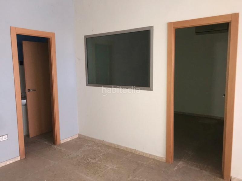 Foto ed37ae0c-fcd8-4095-b0ca-14f3025ea420. Alquiler local comercial en Plaza Elíptica - República Argentina Gandia