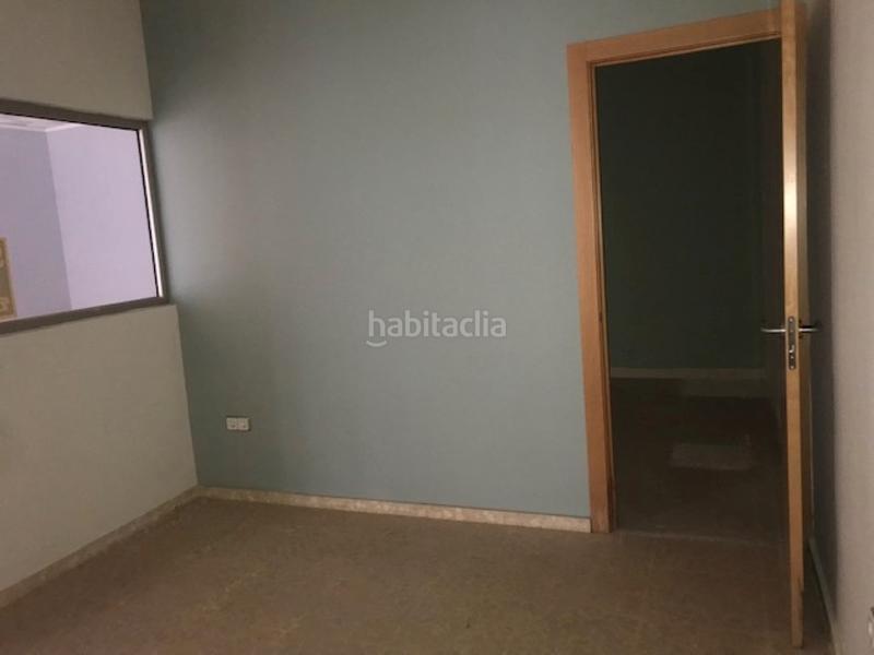 Foto 0e4f9a83-9324-4c74-aeca-ca0e4d0180de. Location local commercial dans Plaza Elíptica - República Argentina Gandia