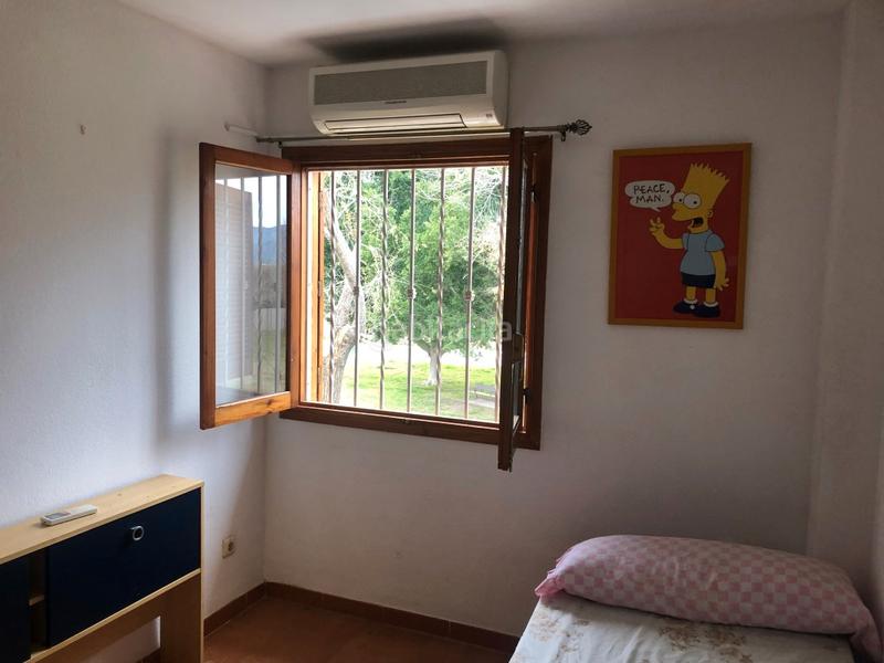 Foto 7a5667ef-030d-42eb-b229-4148bb0d3456. Chalet con camino piscina in Playa de Gandía Gandia