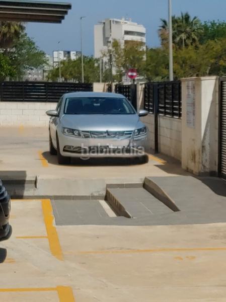 Foto 5721dea7-2647-4af2-955d-403c019799ed. Parking coche en avenida de la mediterránea 39 en Piles