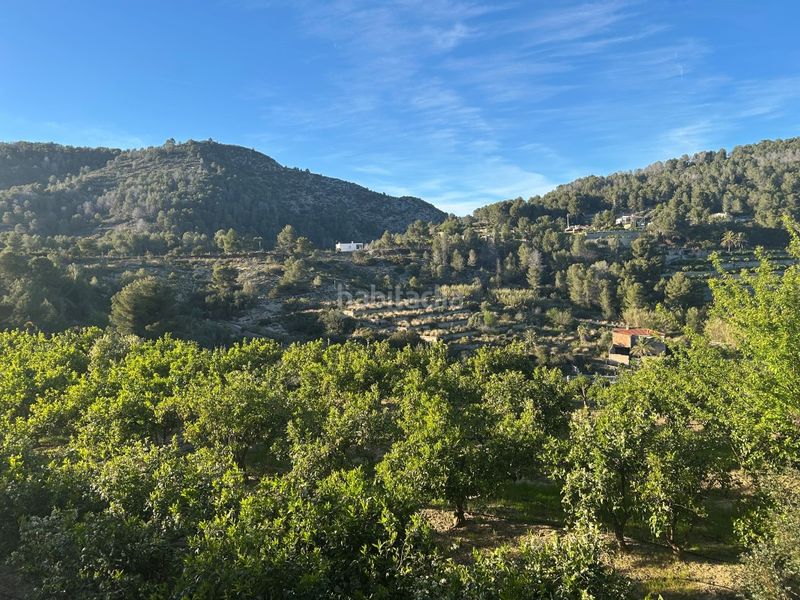 Foto f4bc4606-c0b0-458d-ba33-61ce9b678e29. Masia a Oliva pueblo Oliva