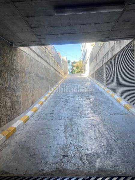 Foto e97da0d4-0ad0-4a01-aad5-9c55aa44d618. Aparcament cotxe a Centro Histórico Gandia