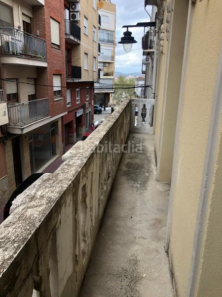 Foto cef9ae0f-e501-4958-a00c-c5e0c4d3723a. Edificio en Albaida