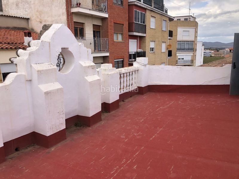 Foto e72aca88-2d31-46b5-a6f0-fcf189d7867e. Edificio en Albaida