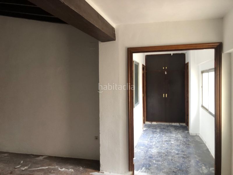 Foto d6fe39e1-10ab-4215-a26a-4cbfd09c92a2. Edifici a Albaida