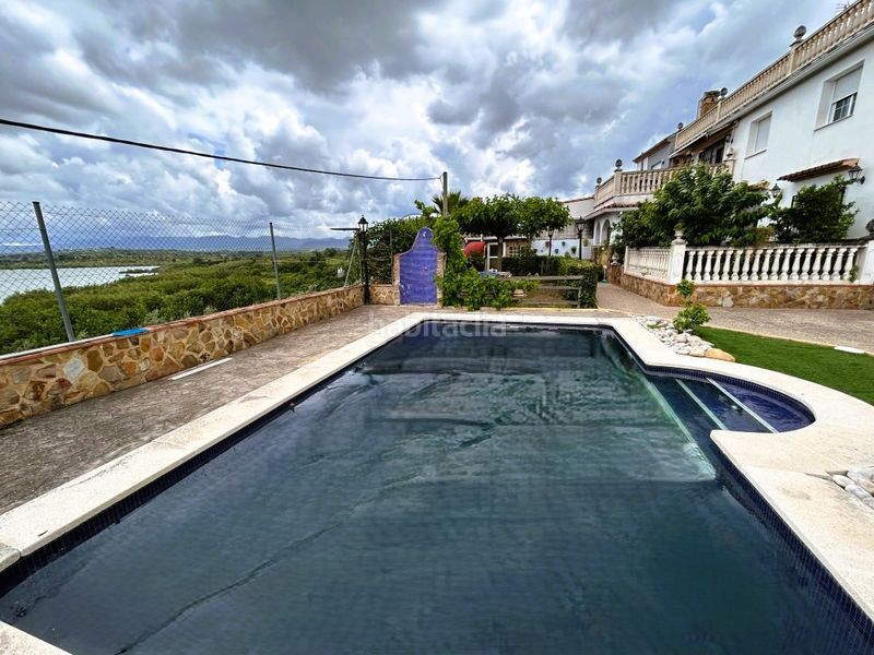 Foto c5f81def-996f-4288-82ea-08c49a735c44. Xalet amb xemeneia aparcament piscina a Sempere