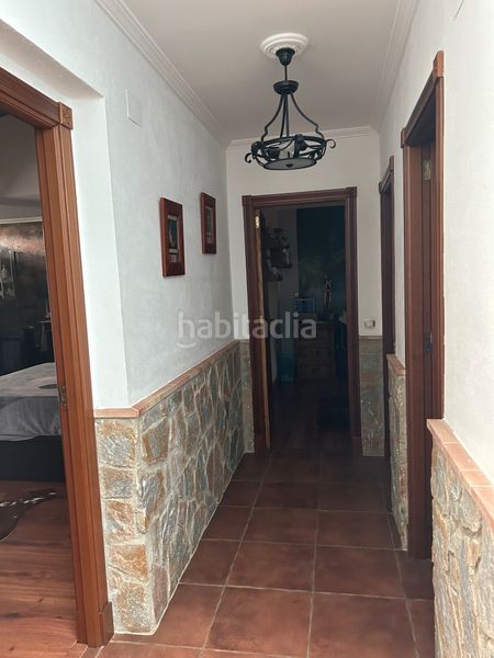 Foto ec4e6c02-a5fa-4d1e-bc76-df2532484903. Xalet amb xemeneia aparcament piscina a Sempere